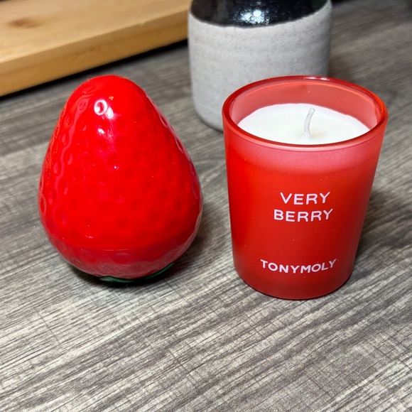 🌻5 for $30🌻 TonyMoly Very Berry Strawberry Set - Picture 5 of 6